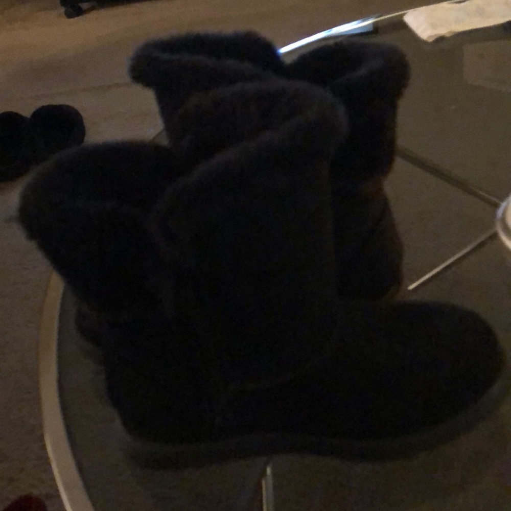 Boots - Picture 4 of 5
